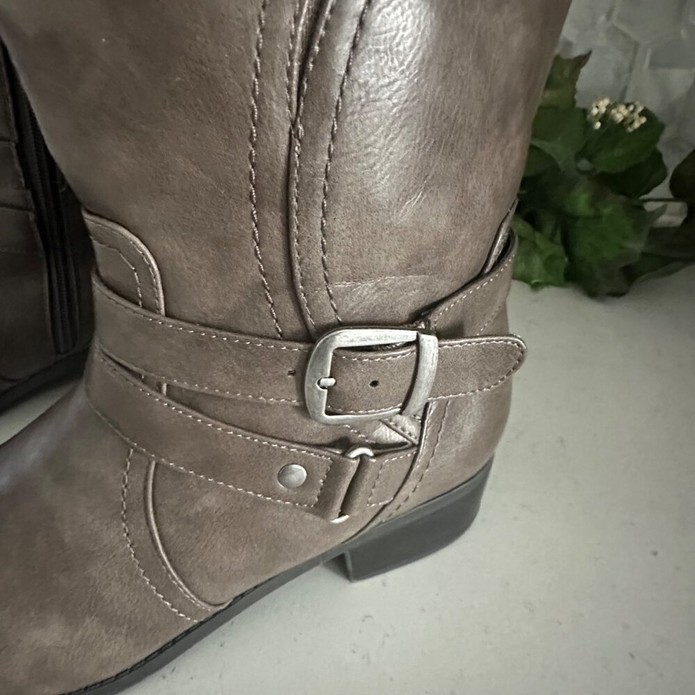 Unisa Womens Knee-High Riding Boots Size 10M Faux Leather Brown Made In China - Picture 12 of 12